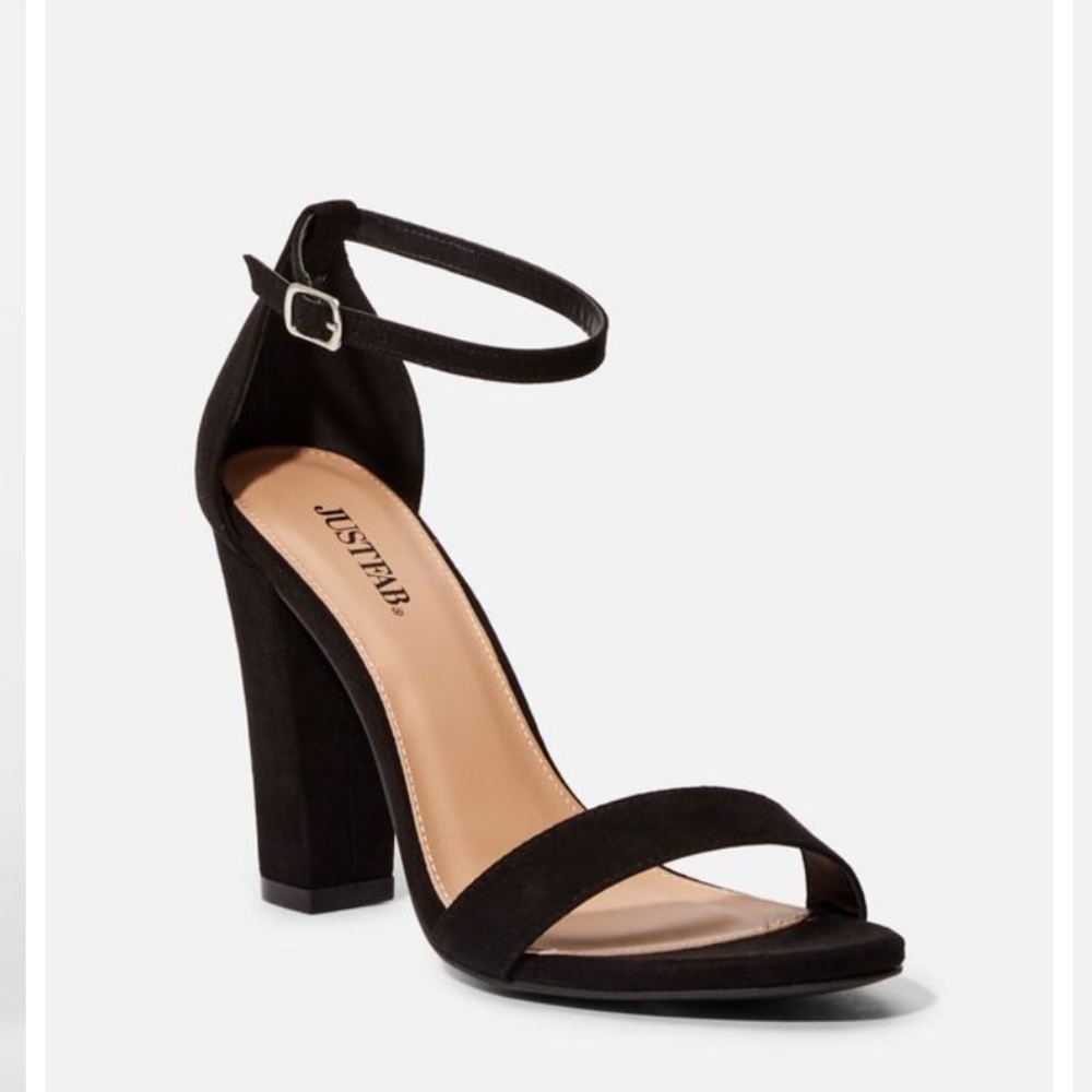 NEW JustFab heels size 6